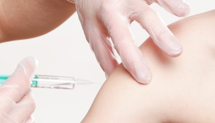 COVID-19 : Les femmes enceintes désormais prioritaires pour la vaccination